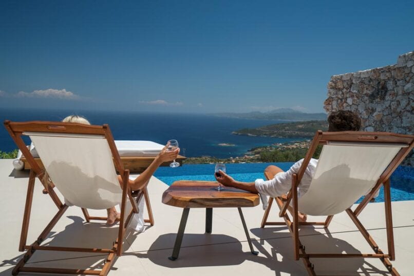 Emerald Suites