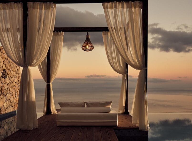 Honeymoon Cave Suites