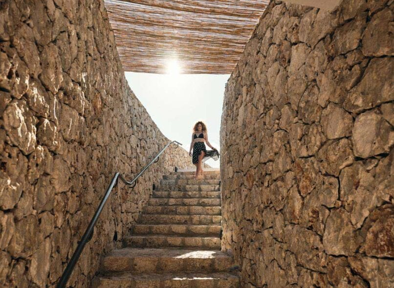 Honeymoon Cave Suites